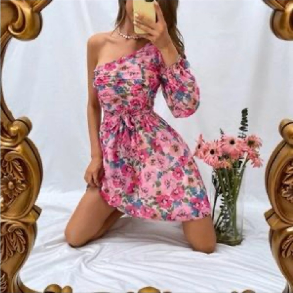 Pink floral one sleeve shoulder flowy puff sleeve dress S